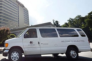 Read more about the article Hotel Shuttle Van